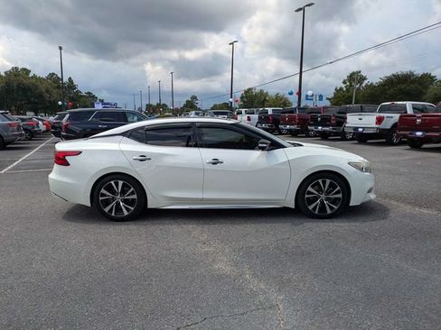 Used 2018 Nissan Maxima Platinum FWD image 4