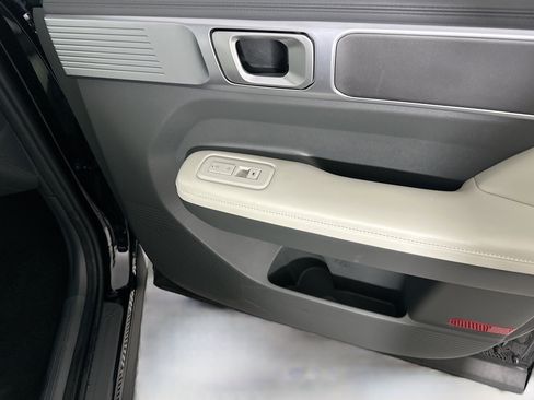 Used 2025 Hyundai Santa Fe SEL image 32