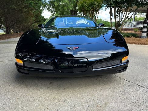 Used 2004 Chevrolet Corvette Convertible w/ Preferred Equipment Group image 15