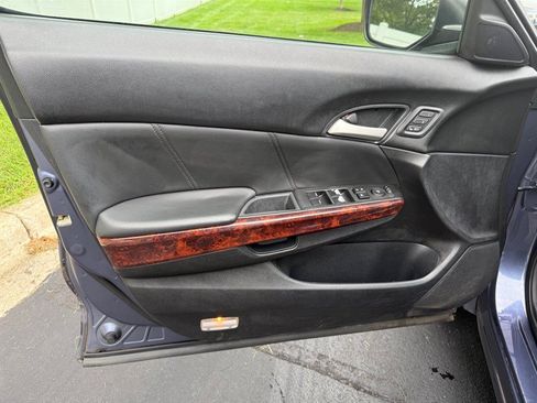 Used 2012 Honda Crosstour EX-L image 29