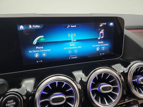 Used 2021 Mercedes-Benz GLA 250 image 10