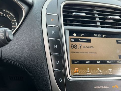 Used 2017 Lincoln MKX Select w/ Select Plus Package image 23