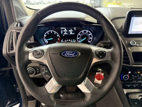 Used 2019 Ford Transit Connect XLT FWD image 17