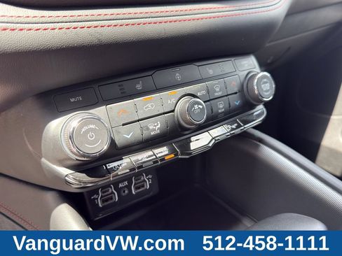 Used 2026 Dodge Durango GT RWD image 17