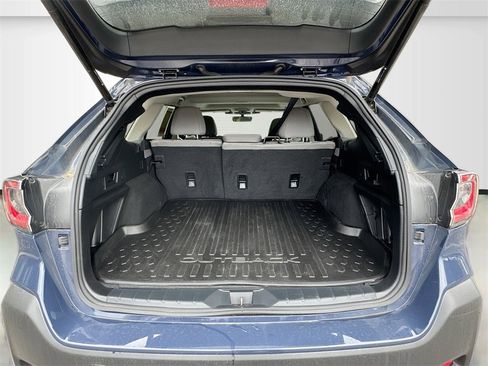 Used 2023 Subaru Outback Premium image 27
