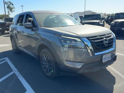 Used 2022 Nissan Pathfinder S