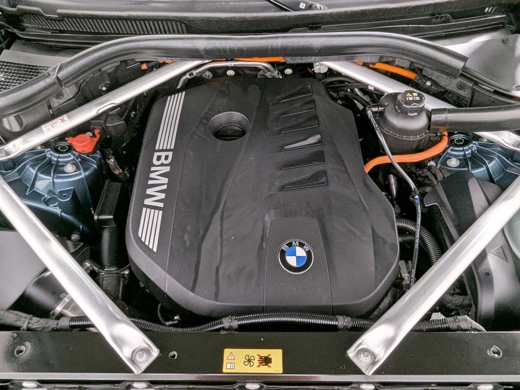 Certified 2024 BMW X5 xDrive50e w/ Premium Package AWD/4WD image 51