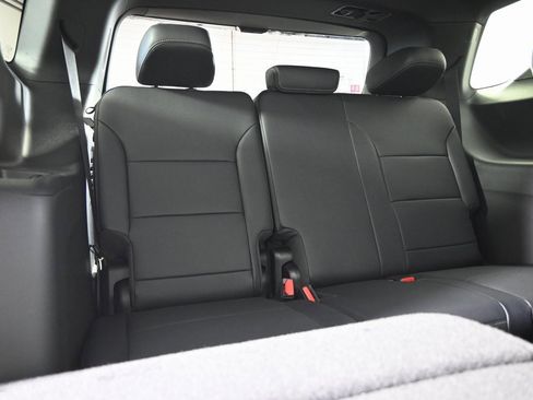 New 2026 Chevrolet Traverse High Country image 16