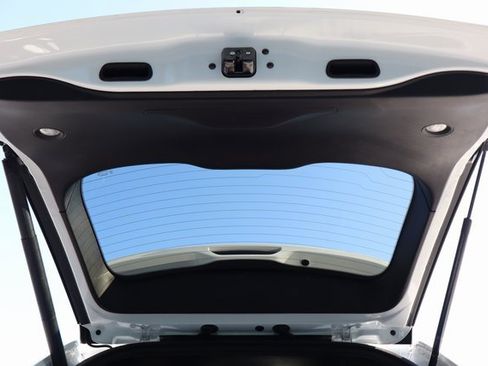 Used 2021 Jeep Grand Cherokee Laredo X image 22