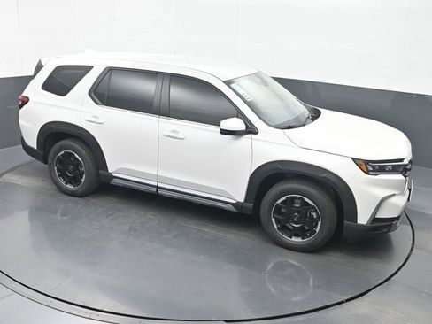 Certified 2025 Honda Pilot EX-L image 15