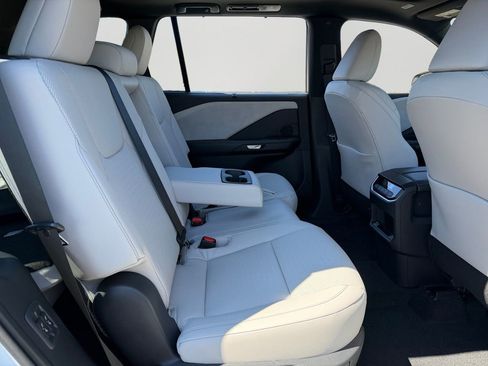 New 2026 Lexus TX 350 AWD image 6