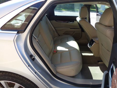 Used 2017 Cadillac XTS Luxury FWD image 42