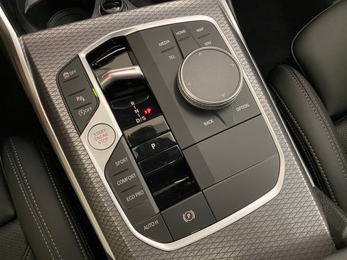 New 2025 BMW 330i xDrive Sedan w/ Convenience Package image 22