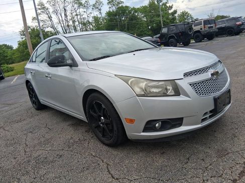 Used 2011 Chevrolet Cruze LT FWD image 3