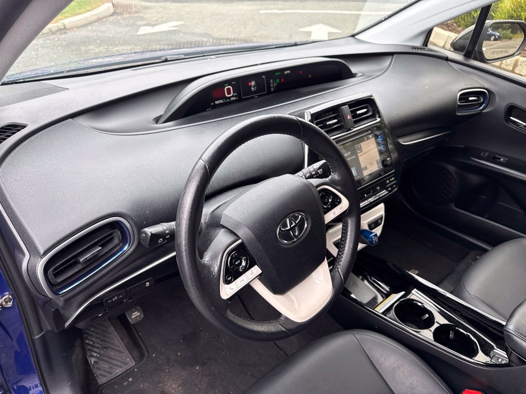 Used 2017 Toyota Prius Three Touring w/ Protection Package FWD image 8