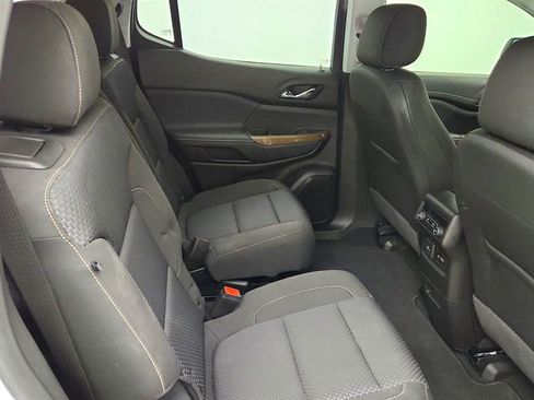 Used 2023 GMC Acadia SLE w/ Driver Convenience Package FWD image 23