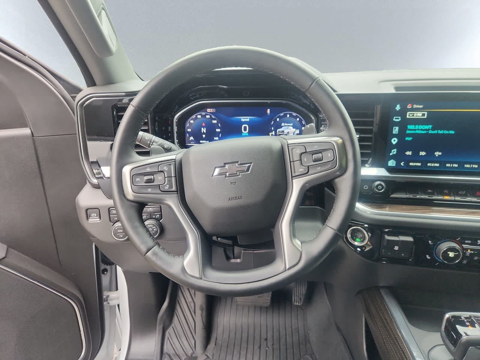 Used 2025 Chevrolet Silverado 1500 LT Trail Boss AWD/4WD image 12