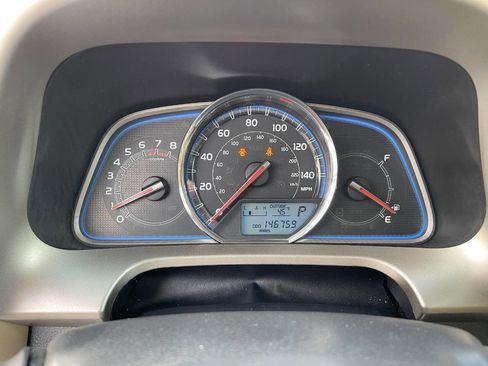 Used 2013 Toyota RAV4 Limited image 18