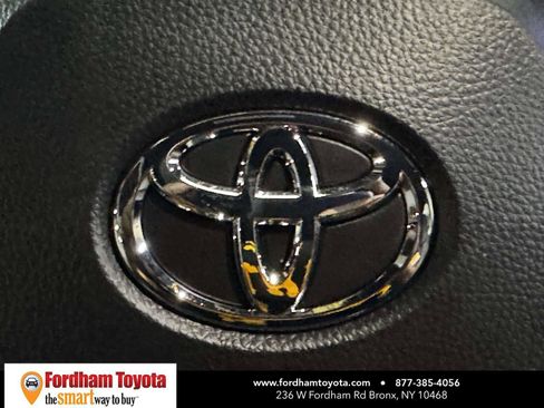 Used 2024 Toyota Corolla SE FWD image 31