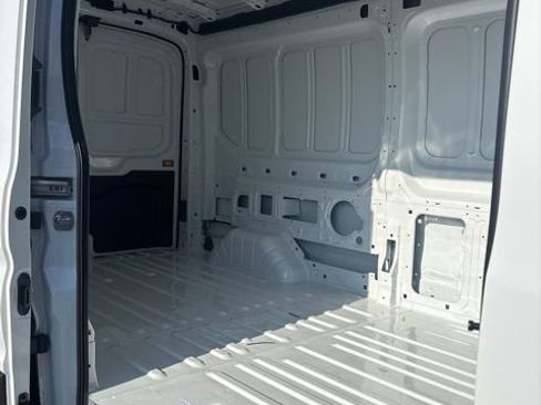 New 2026 Ford Transit 250 148 Medium Roof image 17