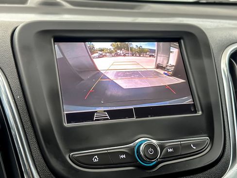 Used 2024 Chevrolet Equinox LT AWD/4WD image 18