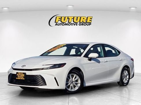 Certified 2025 Toyota Camry LE FWD image 10