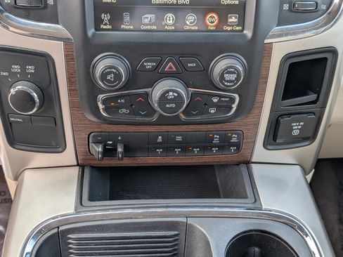 Used 2017 RAM 2500 Laramie w/ Snow Chief Group AWD/4WD image 27