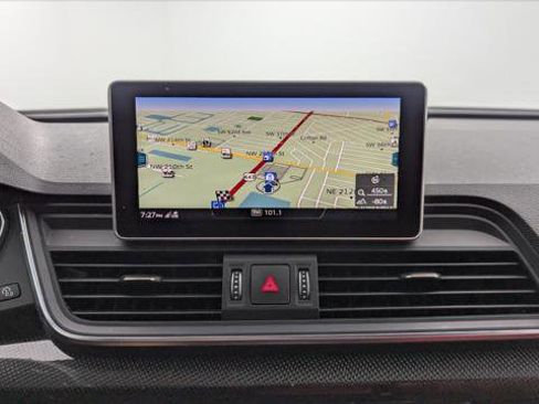 Used 2019 Audi SQ5 Premium Plus w/ Premium Plus Package image 26