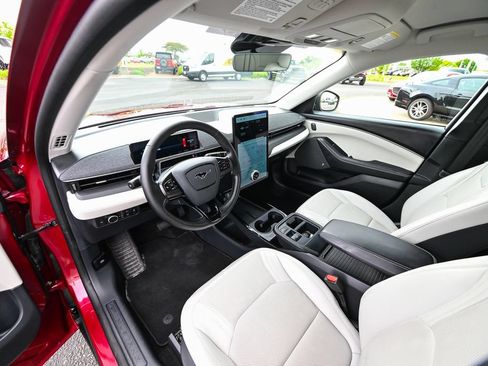 Certified 2025 Ford Mustang Mach-E Premium AWD/4WD image 18