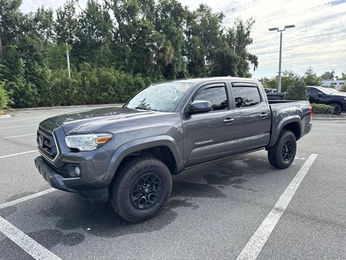 Used 2022 Toyota Tacoma SR5 RWD image 7