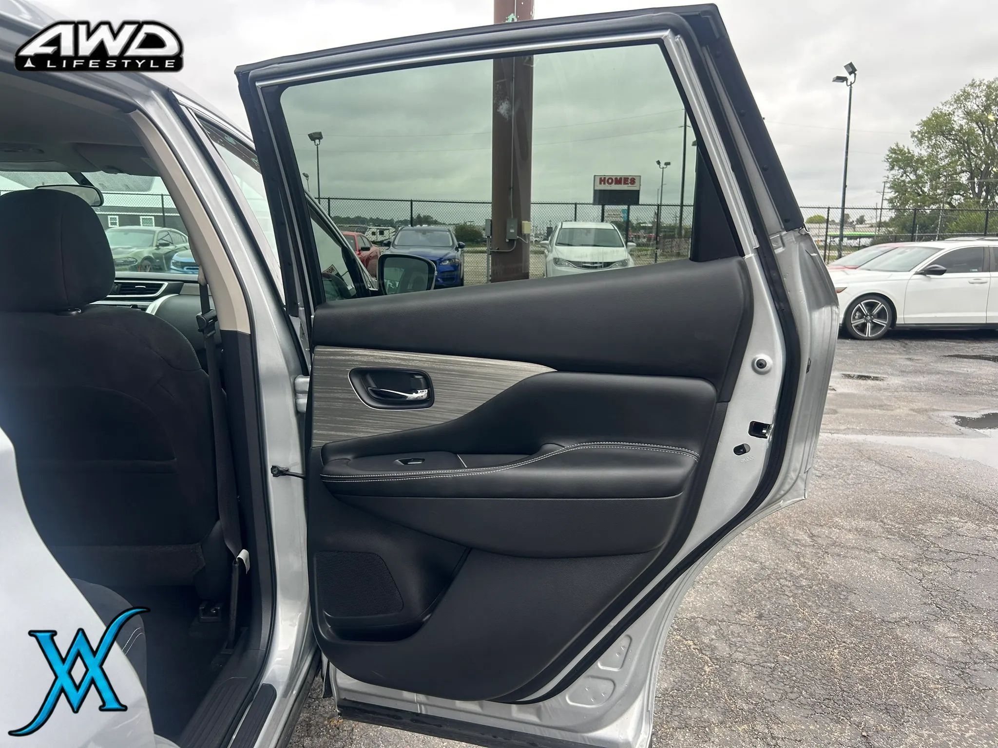 Used 2018 Nissan Murano S AWD/4WD image 21