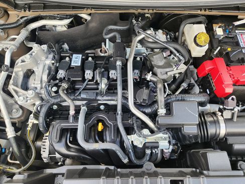 Certified 2025 Nissan Kicks SR FWD image 34