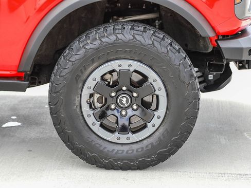 Used 2021 Ford Bronco 4-Door AWD/4WD image 10