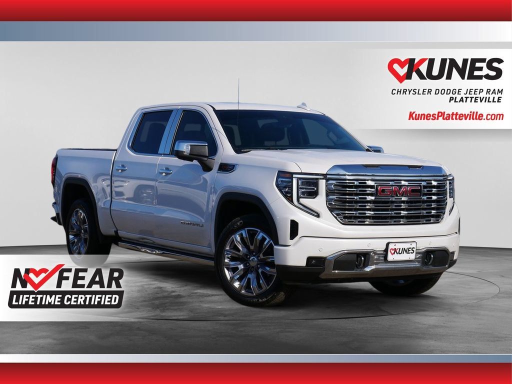 Used 2023 GMC Sierra 1500 Denali w/ Denali Reserve Package AWD/4WD image 1