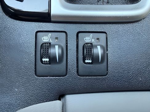 Used 2019 Toyota Highlander XLE FWD image 30