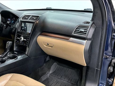 Used 2017 Ford Explorer Limited w/ Equipment Group 301A image 19