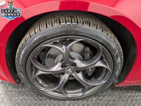 Used 2023 Alfa Romeo Giulia Estrema image 7