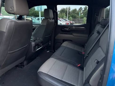 Used 2024 Chevrolet Silverado 1500 ZR2 w/ Technology Package AWD/4WD image 9