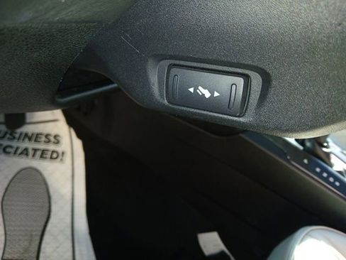 Used 2016 Ford Explorer Platinum image 28