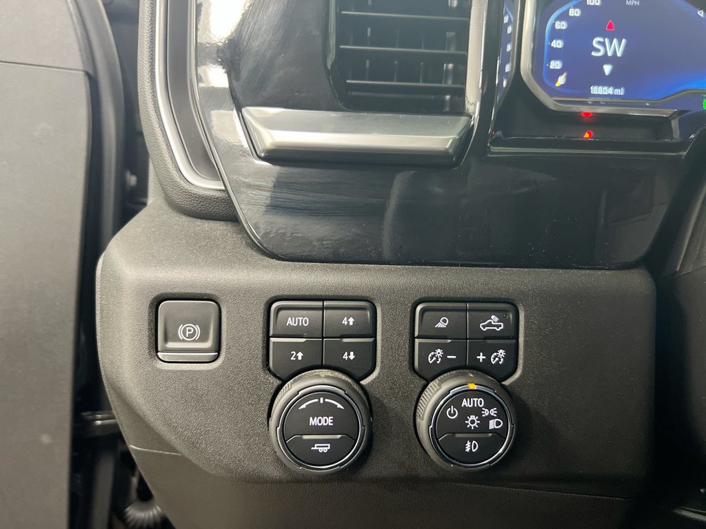 Used 2023 Chevrolet Silverado 1500 LTZ w/ LTZ Convenience Package II AWD/4WD image 19