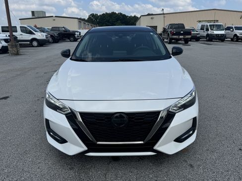 Used 2021 Nissan Sentra SR FWD image 3