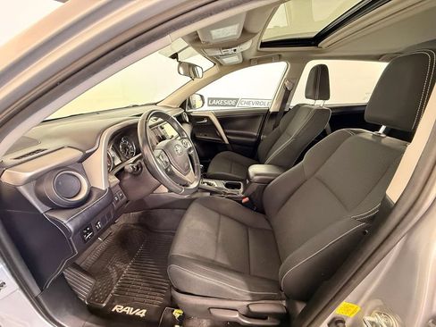 Used 2016 Toyota RAV4 XLE AWD/4WD image 18