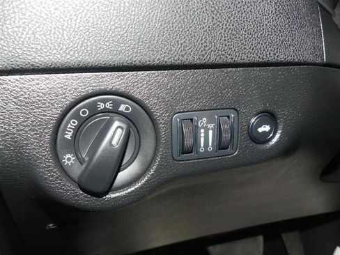 Used 2023 Dodge Charger SXT image 27