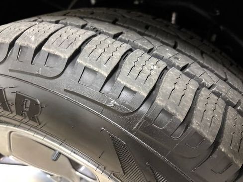 Used 2021 RAM 1500 Limited image 32