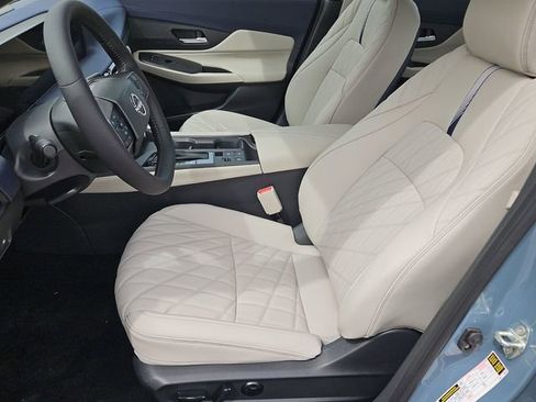 New 2026 Nissan Sentra SL w/ Floor Mat Package FWD image 6