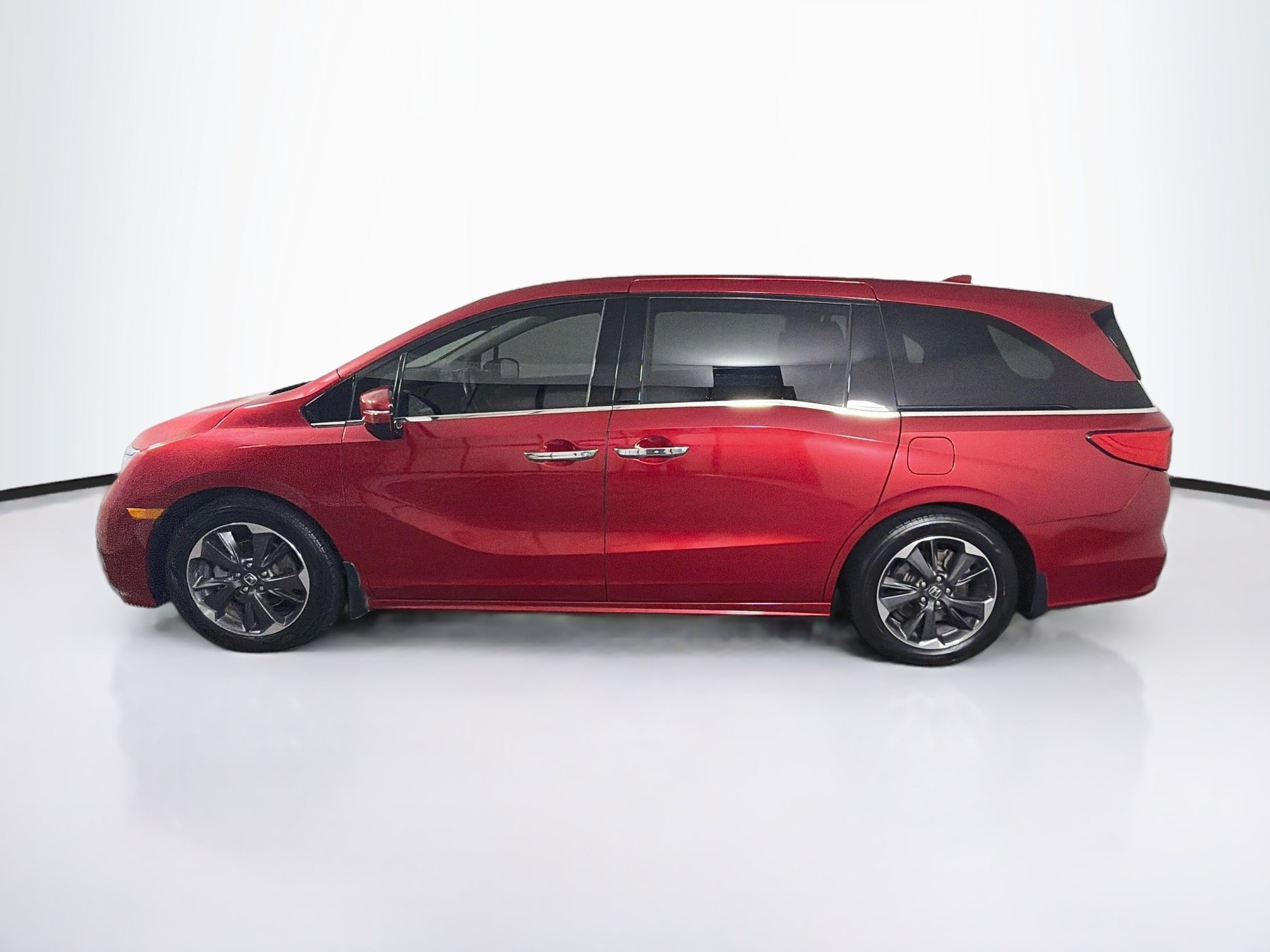 Used 2022 Honda Odyssey Elite image 4