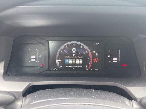 Certified 2025 Toyota Tacoma SR5 AWD/4WD image 20
