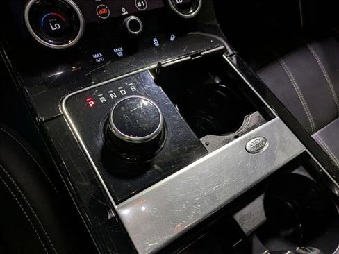 Used 2019 Land Rover Range Rover Velar R-Dynamic SE image 13