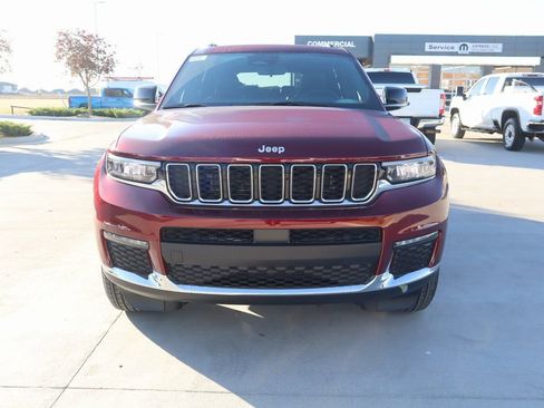 New 2025 Jeep Grand Cherokee L Limited image 9