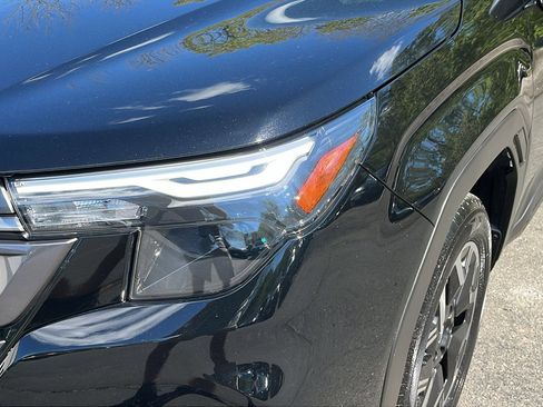 Certified 2025 Subaru Forester Premium AWD/4WD image 8